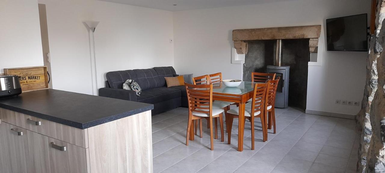 Ferienwohnung Chez Nave Au Pied Du Meygal Boussoulet Exterior foto